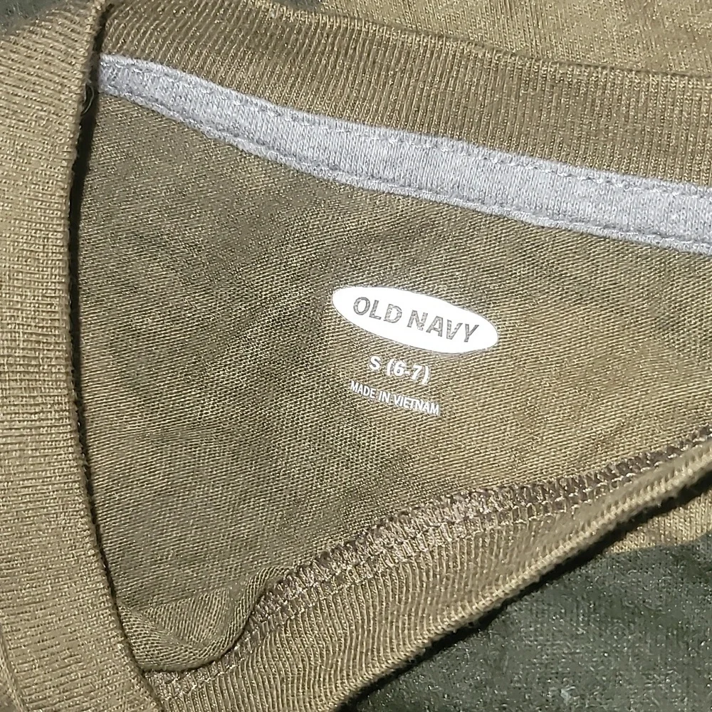 Boys Army print long sleeve shirts 6/7 - Picture 6 of 6